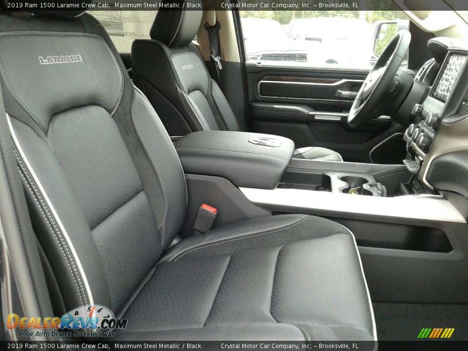 Front Seat of 2019 Ram 1500 Laramie Crew Cab Photo #11