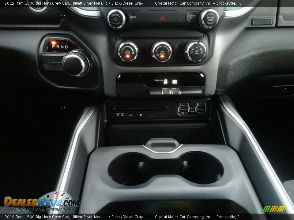 2019 Ram 1500 Big Horn Crew Cab Billett Silver Metallic / Black/Diesel Gray Photo #16