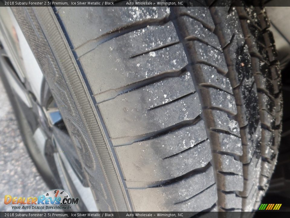 2018 Subaru Forester 2.5i Premium Ice Silver Metallic / Black Photo #8