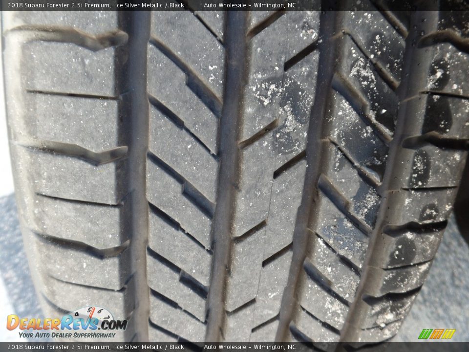 2018 Subaru Forester 2.5i Premium Ice Silver Metallic / Black Photo #9