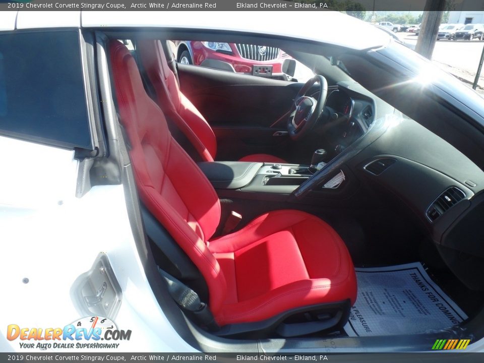 2019 Chevrolet Corvette Stingray Coupe Arctic White / Adrenaline Red Photo #32