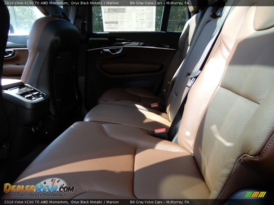 2019 Volvo XC90 T6 AWD Momentum Onyx Black Metallic / Maroon Photo #8