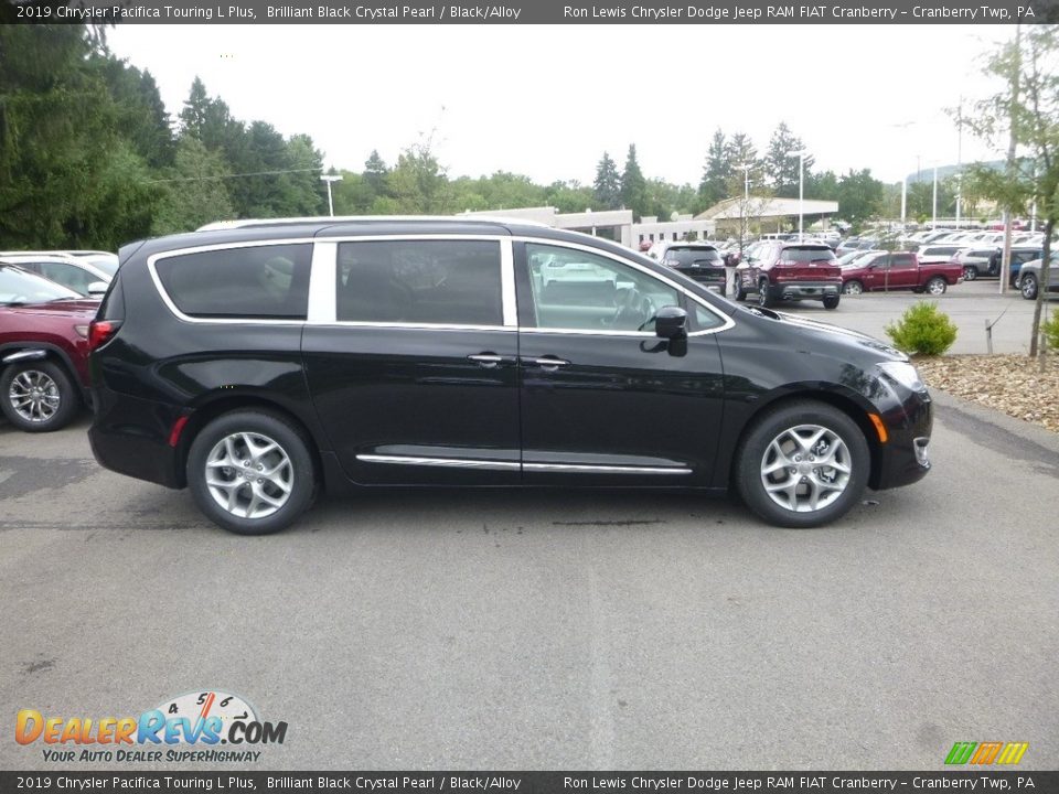 2019 Chrysler Pacifica Touring L Plus Brilliant Black Crystal Pearl / Black/Alloy Photo #6
