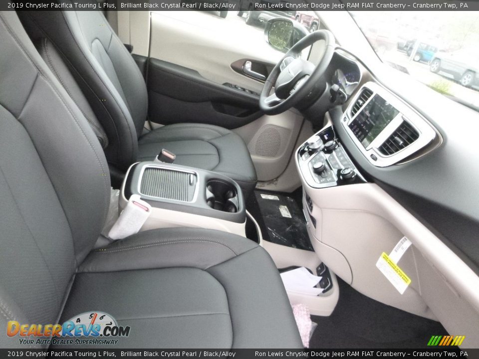 Front Seat of 2019 Chrysler Pacifica Touring L Plus Photo #10