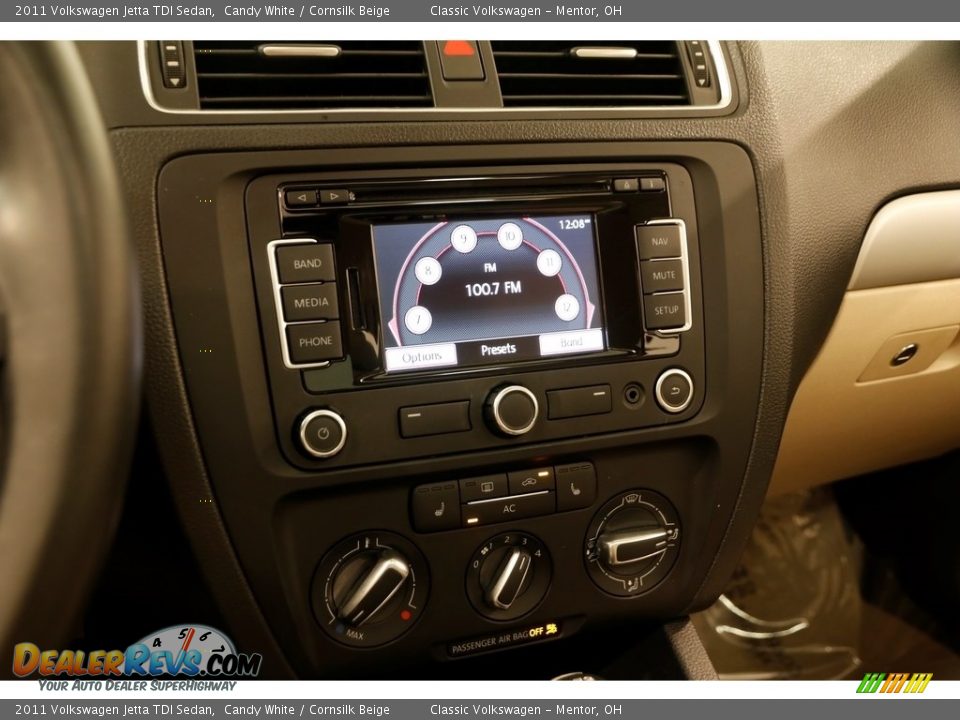 2011 Volkswagen Jetta TDI Sedan Candy White / Cornsilk Beige Photo #8