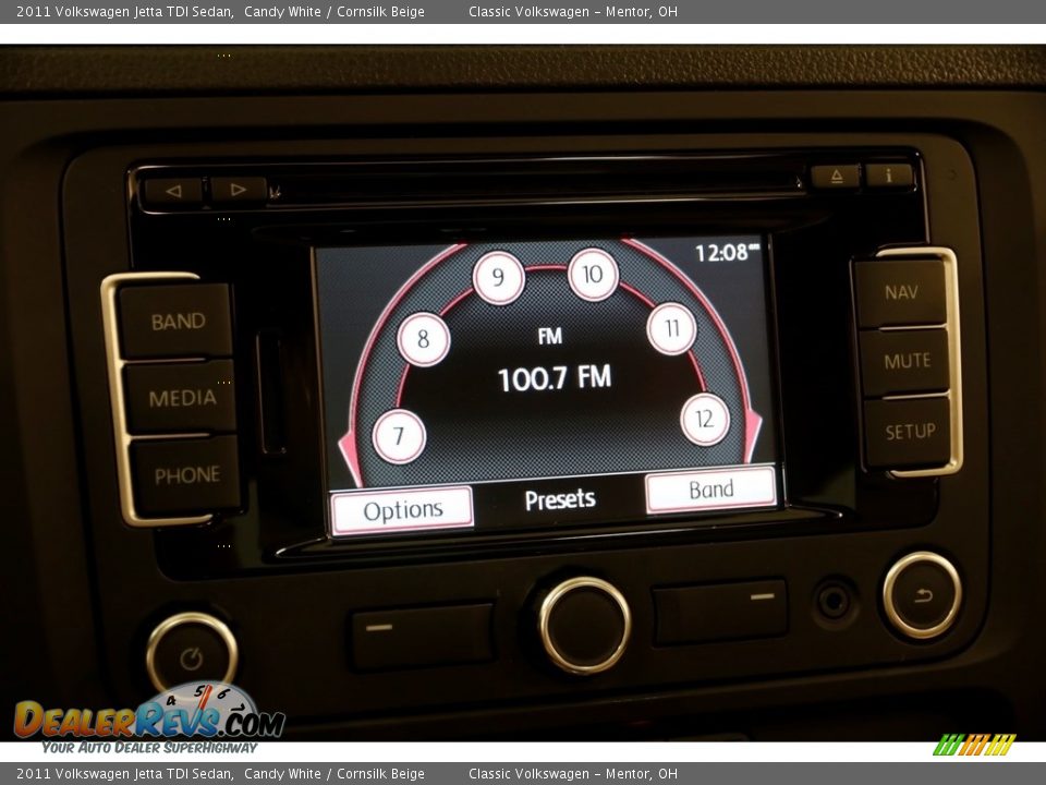 2011 Volkswagen Jetta TDI Sedan Candy White / Cornsilk Beige Photo #9