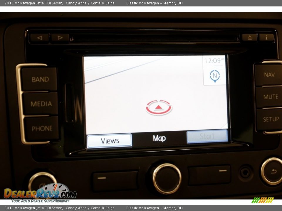 2011 Volkswagen Jetta TDI Sedan Candy White / Cornsilk Beige Photo #12