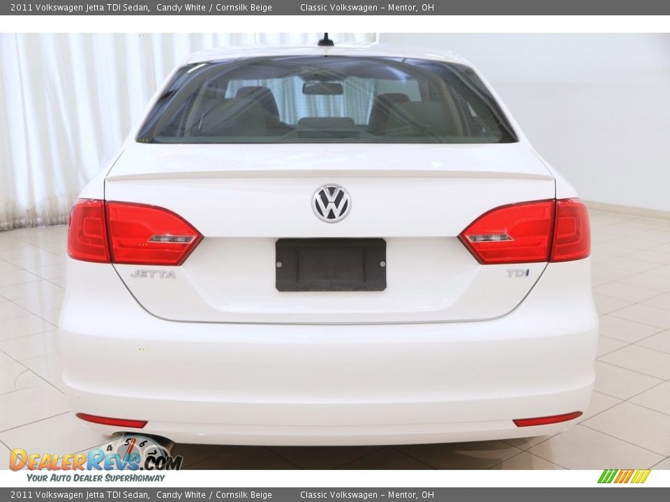 2011 Volkswagen Jetta TDI Sedan Candy White / Cornsilk Beige Photo #18