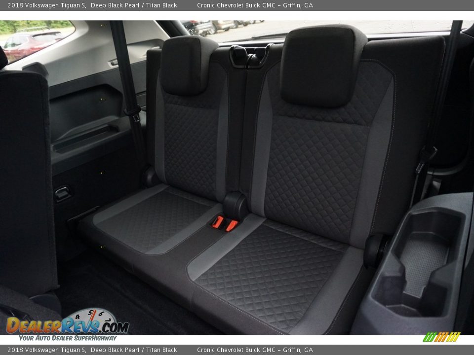 2018 Volkswagen Tiguan S Deep Black Pearl / Titan Black Photo #20