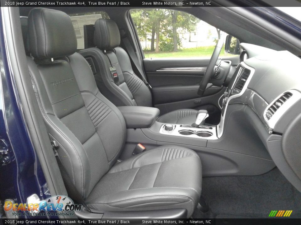 Front Seat of 2018 Jeep Grand Cherokee Trackhawk 4x4 Photo #17