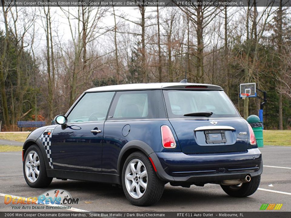 2006 Mini Cooper Checkmate Edition Hardtop Space Blue Metallic / Dark Blue/Checkmate Photo #28