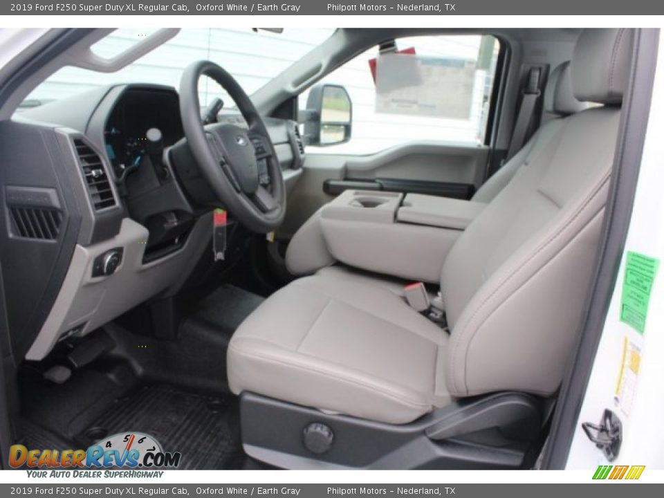 Earth Gray Interior - 2019 Ford F250 Super Duty XL Regular Cab Photo #14