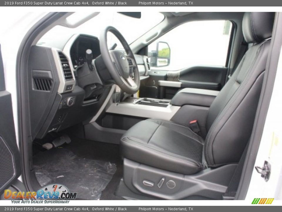 Black Interior - 2019 Ford F350 Super Duty Lariat Crew Cab 4x4 Photo #14