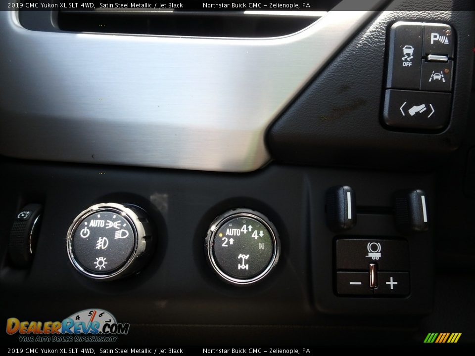 2019 GMC Yukon XL SLT 4WD Satin Steel Metallic / Jet Black Photo #17
