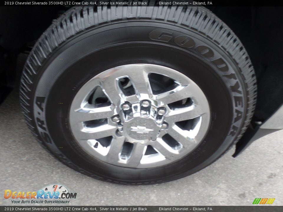 2019 Chevrolet Silverado 3500HD LTZ Crew Cab 4x4 Silver Ice Metallic / Jet Black Photo #13