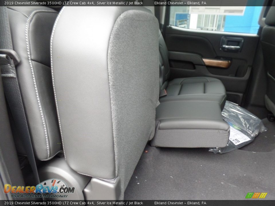 2019 Chevrolet Silverado 3500HD LTZ Crew Cab 4x4 Silver Ice Metallic / Jet Black Photo #22