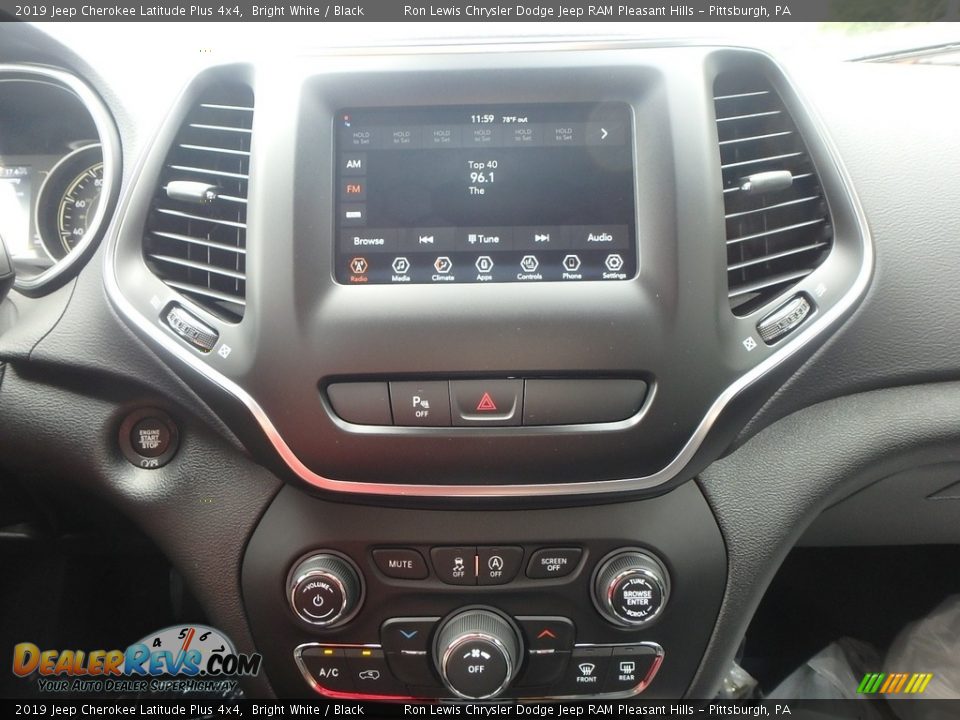 2019 Jeep Cherokee Latitude Plus 4x4 Bright White / Black Photo #16