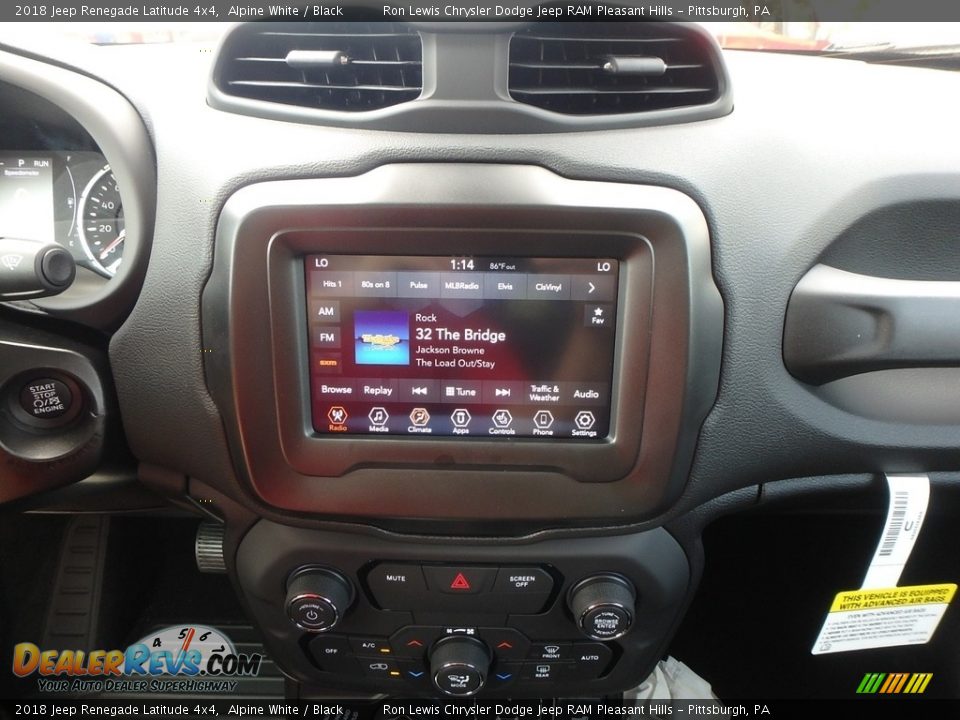 2018 Jeep Renegade Latitude 4x4 Alpine White / Black Photo #15