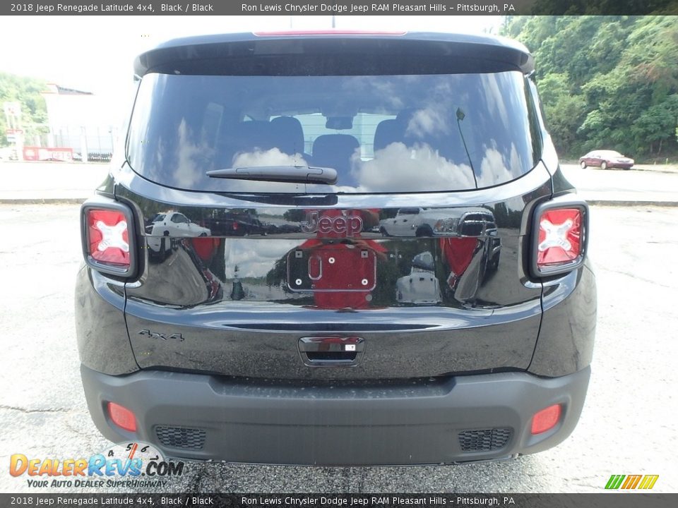 2018 Jeep Renegade Latitude 4x4 Black / Black Photo #4
