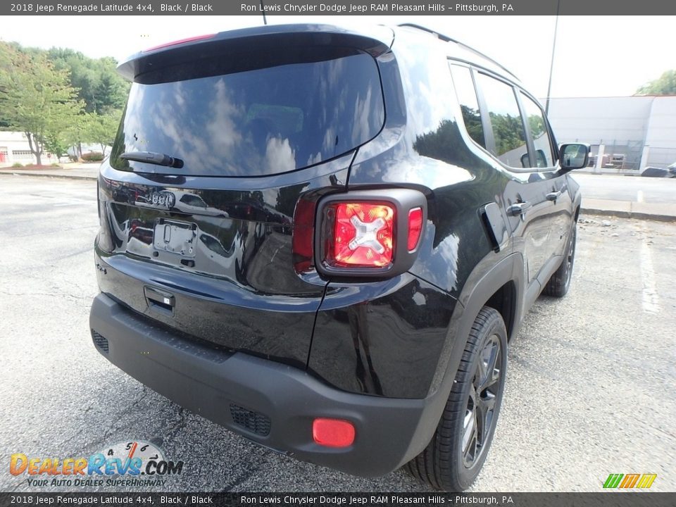2018 Jeep Renegade Latitude 4x4 Black / Black Photo #5