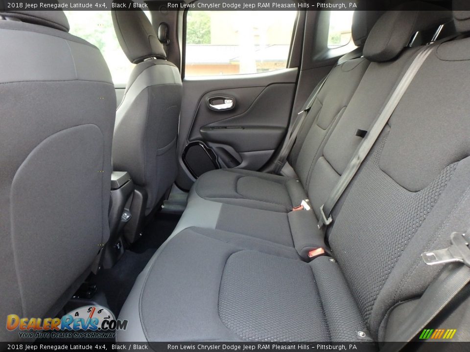 2018 Jeep Renegade Latitude 4x4 Black / Black Photo #11