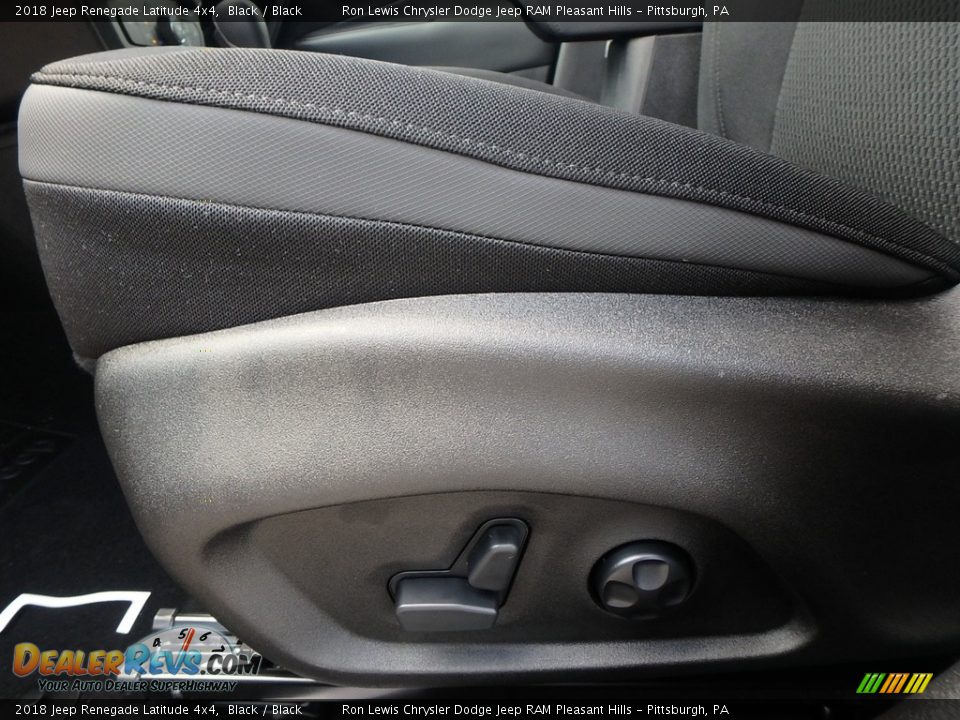2018 Jeep Renegade Latitude 4x4 Black / Black Photo #15