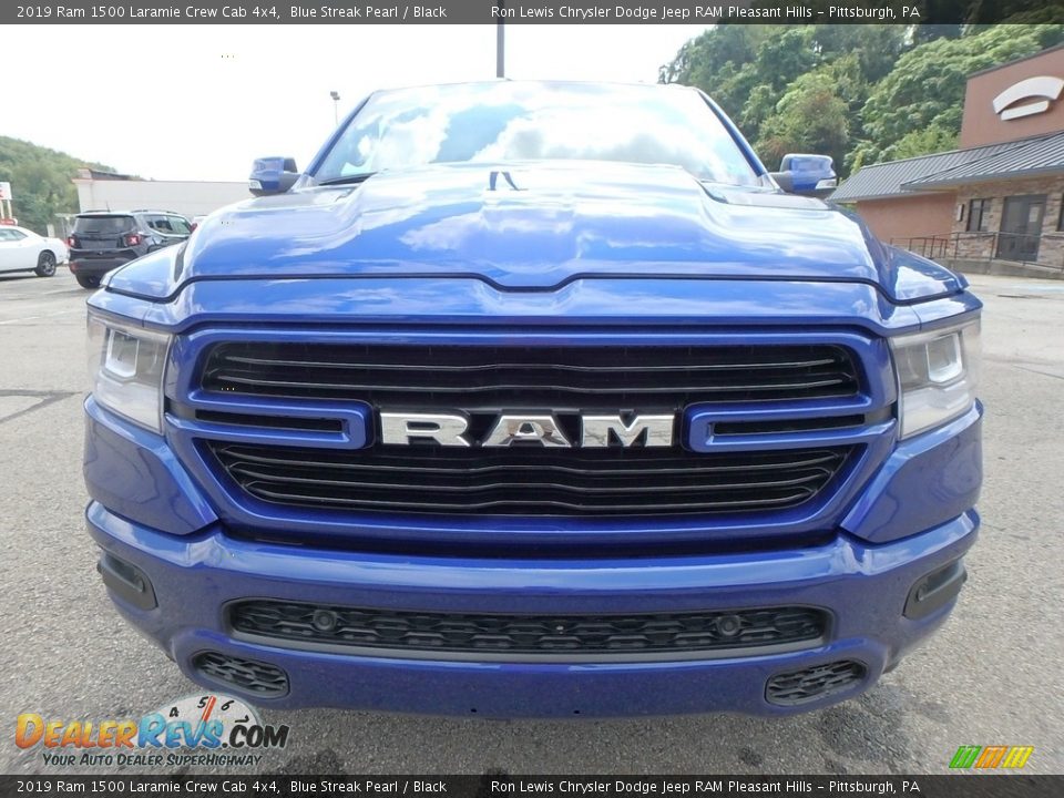 2019 Ram 1500 Laramie Crew Cab 4x4 Blue Streak Pearl / Black Photo #8
