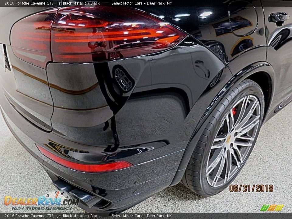 2016 Porsche Cayenne GTS Jet Black Metallic / Black Photo #5