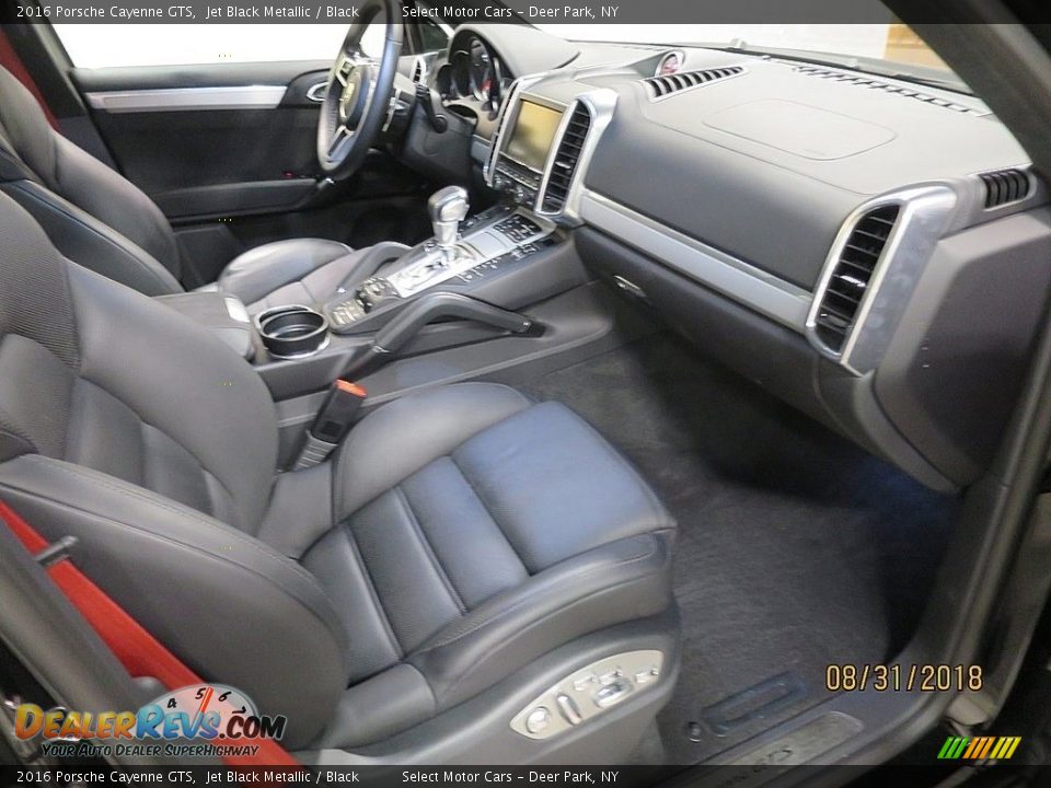 2016 Porsche Cayenne GTS Jet Black Metallic / Black Photo #13
