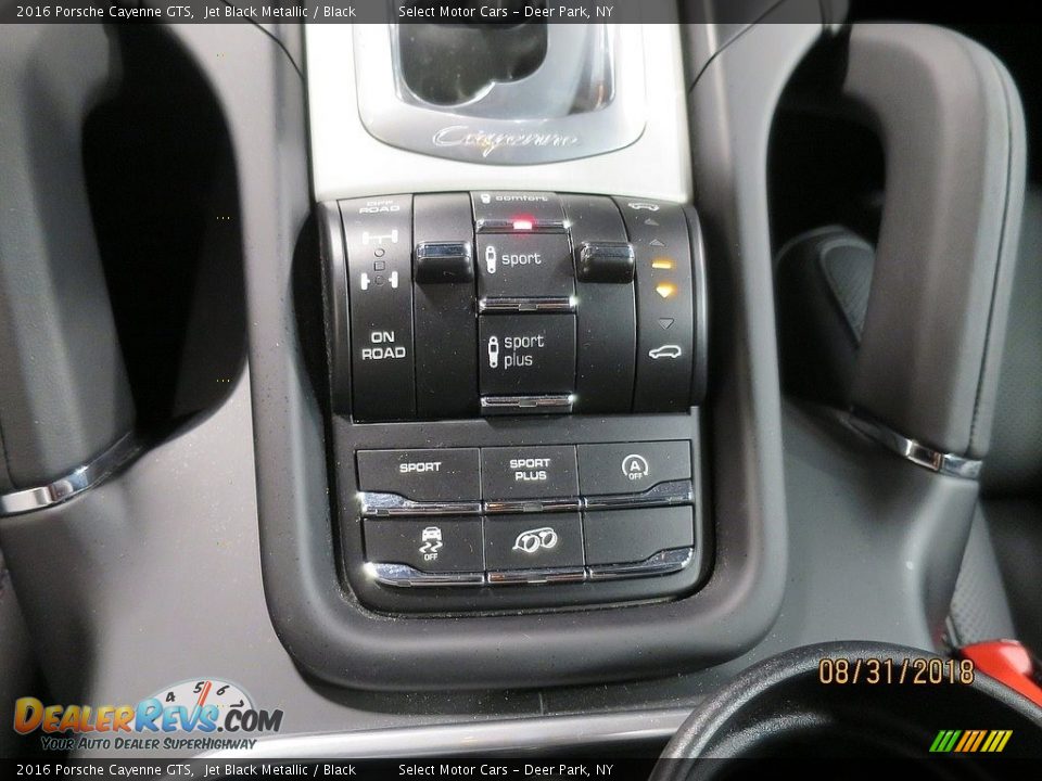 2016 Porsche Cayenne GTS Jet Black Metallic / Black Photo #22