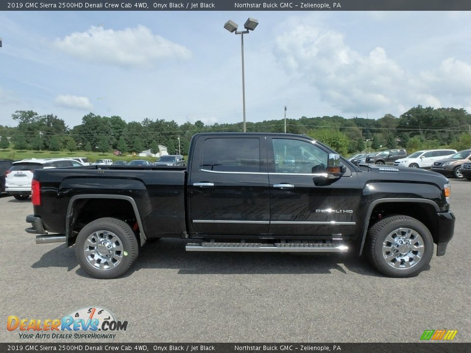 Onyx Black 2019 GMC Sierra 2500HD Denali Crew Cab 4WD Photo #4