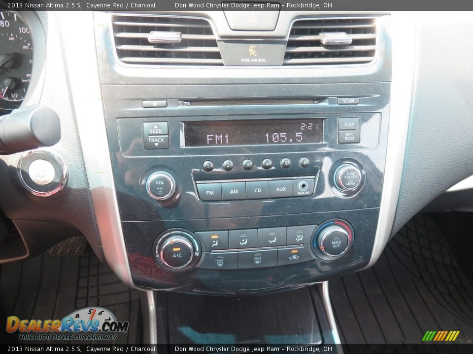 2013 Nissan Altima 2.5 S Cayenne Red / Charcoal Photo #15
