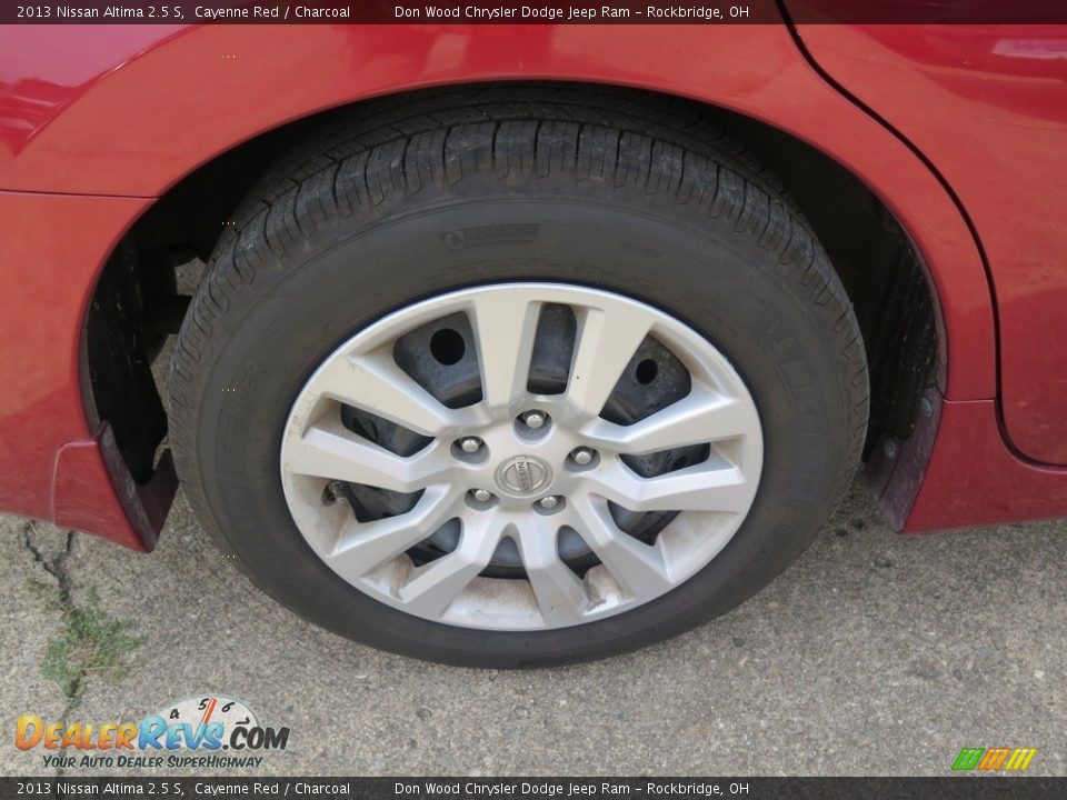 2013 Nissan Altima 2.5 S Cayenne Red / Charcoal Photo #20