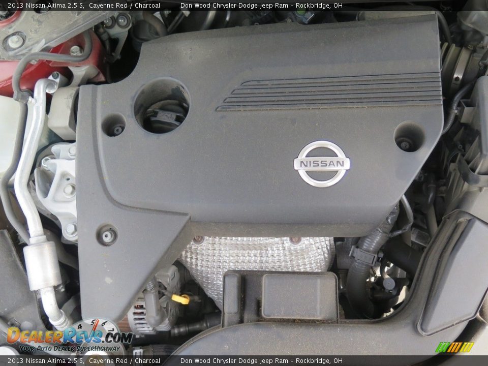 2013 Nissan Altima 2.5 S Cayenne Red / Charcoal Photo #24