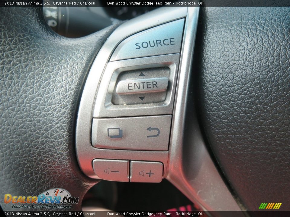2013 Nissan Altima 2.5 S Cayenne Red / Charcoal Photo #30