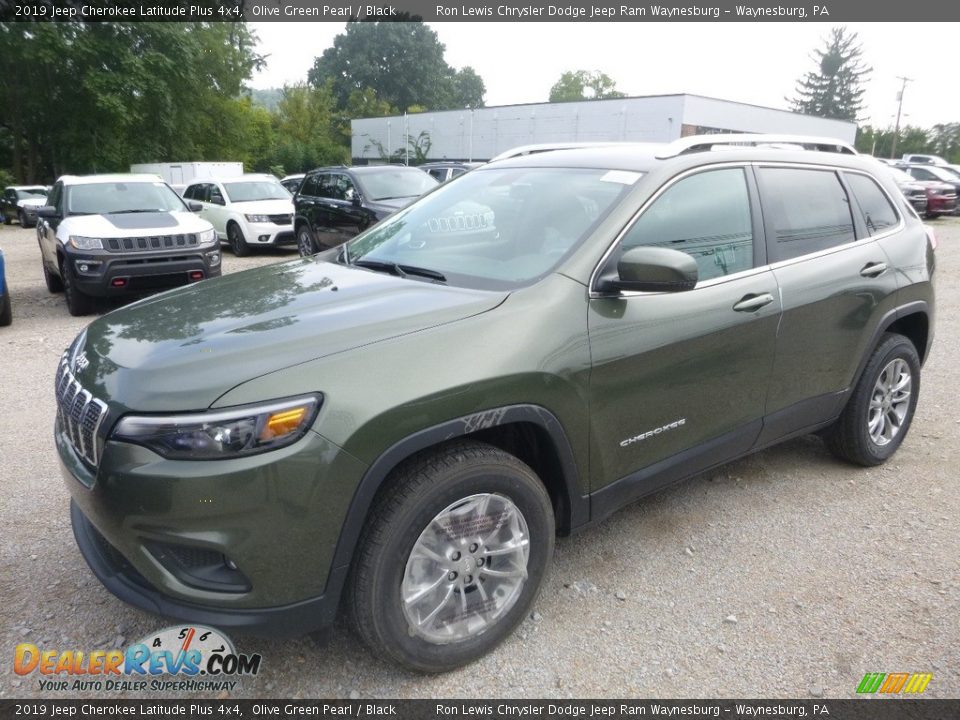 2019 Jeep Cherokee Latitude Plus 4x4 Olive Green Pearl / Black Photo #1