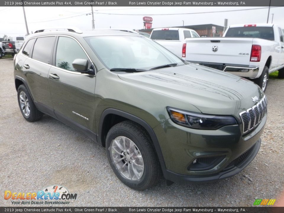 2019 Jeep Cherokee Latitude Plus 4x4 Olive Green Pearl / Black Photo #6