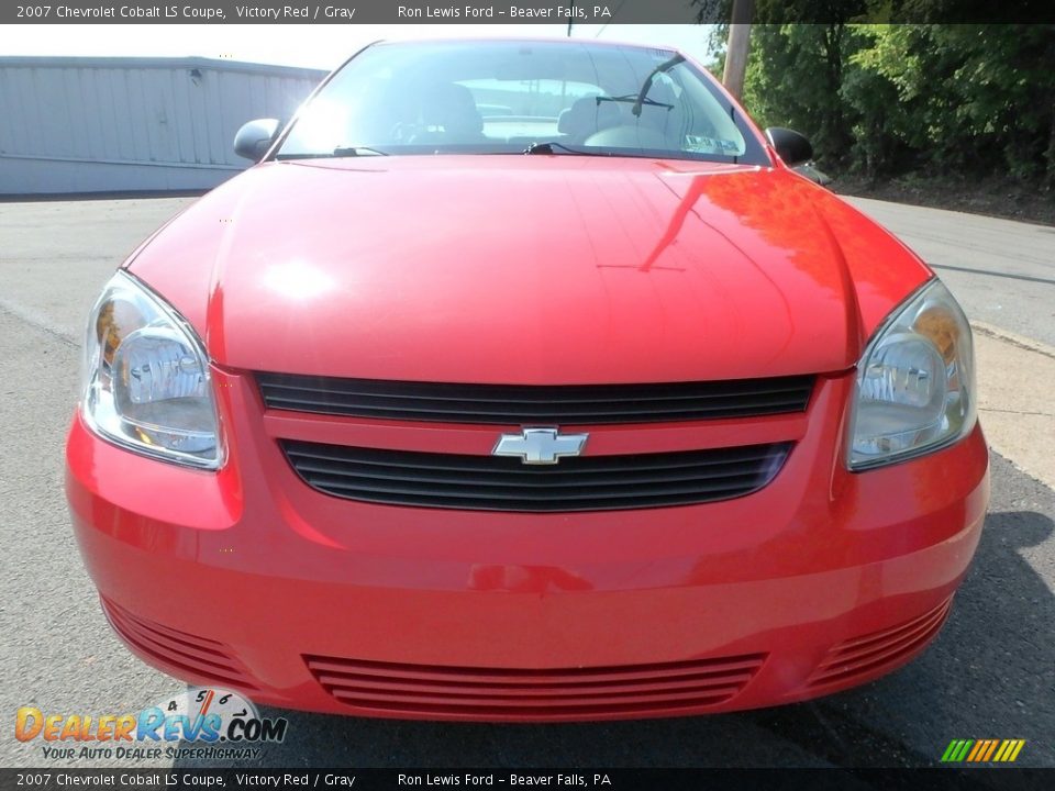 2007 Chevrolet Cobalt LS Coupe Victory Red / Gray Photo #9