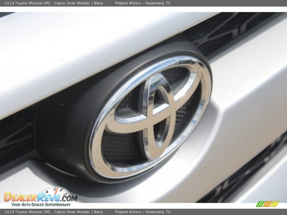 2014 Toyota 4Runner SR5 Classic Silver Metallic / Black Photo #11