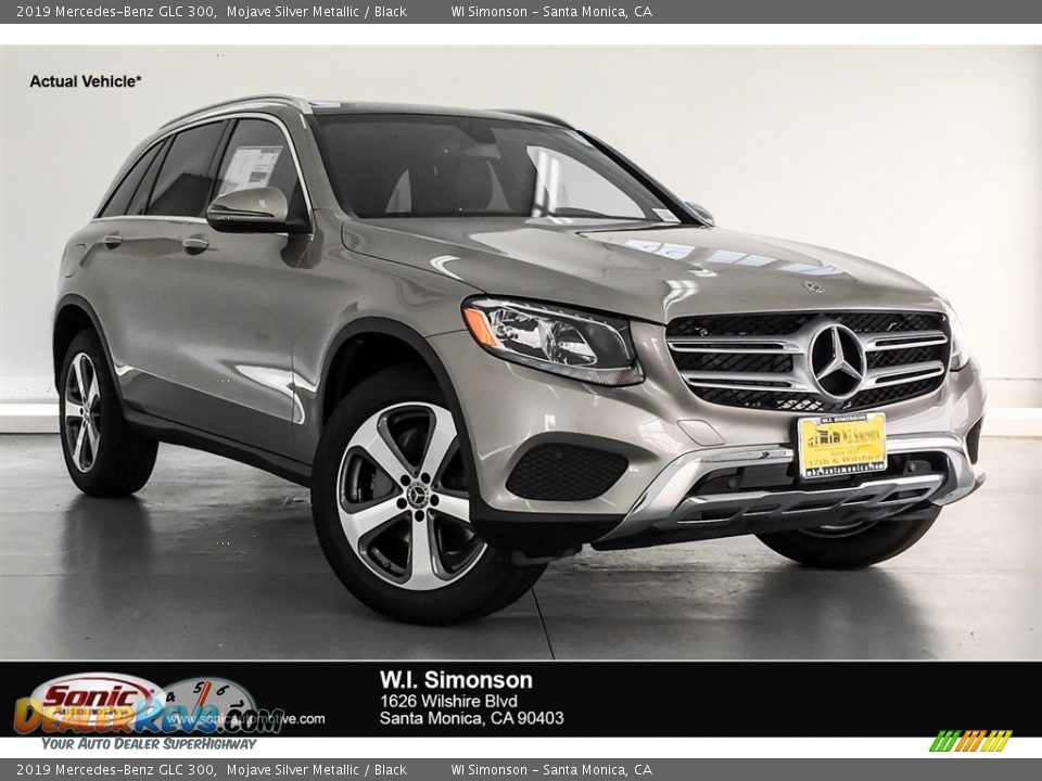 2019 Mercedes-Benz GLC 300 Mojave Silver Metallic / Black Photo #1