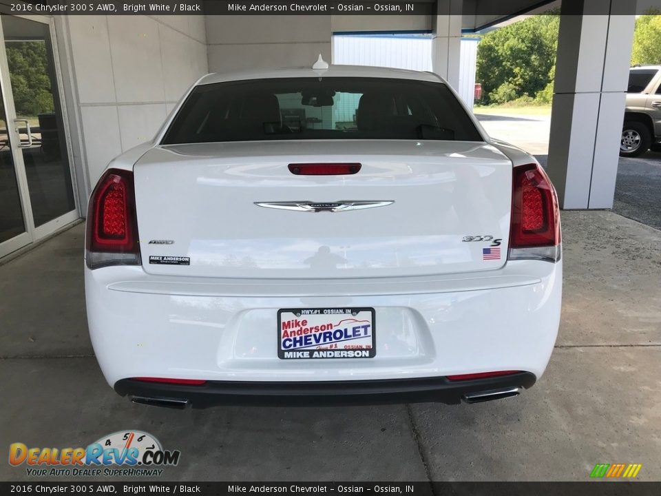 2016 Chrysler 300 S AWD Bright White / Black Photo #4