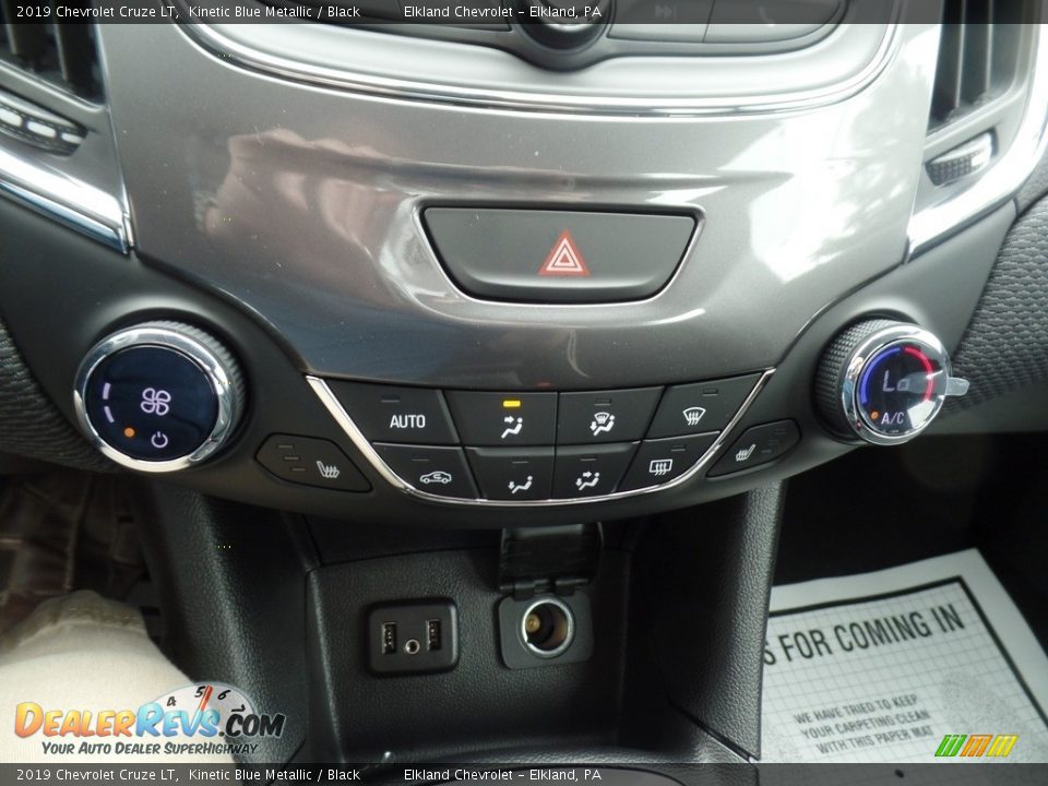 2019 Chevrolet Cruze LT Kinetic Blue Metallic / Black Photo #35