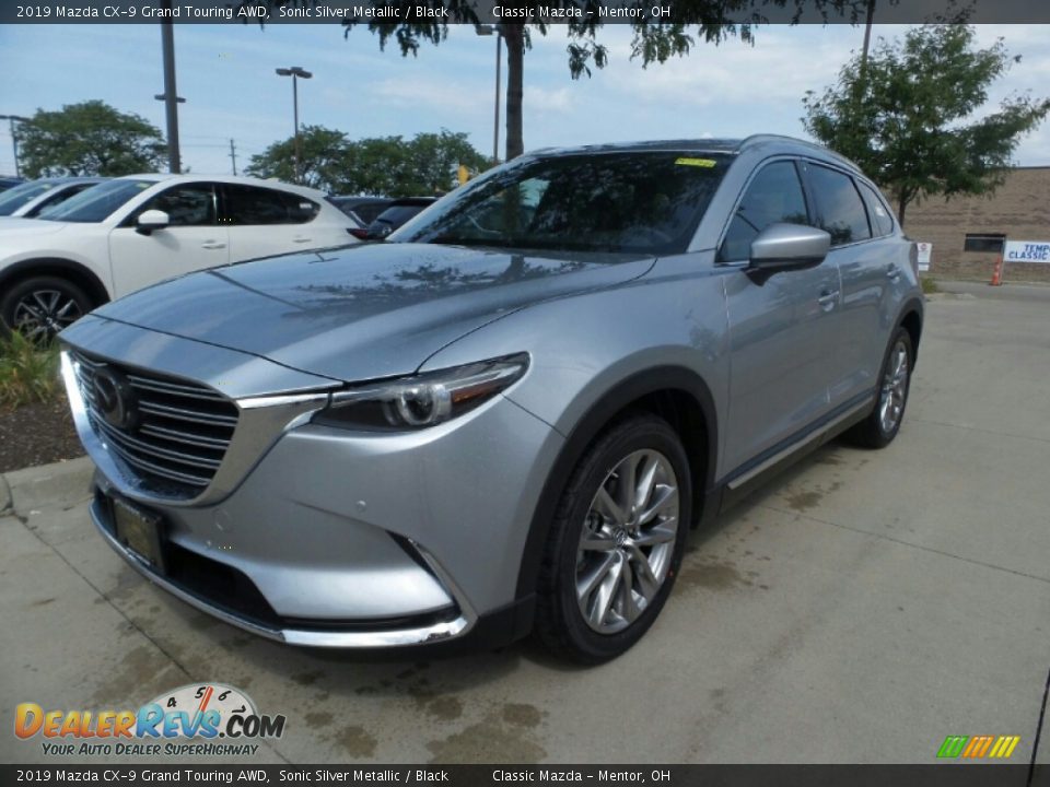 Front 3/4 View of 2019 Mazda CX-9 Grand Touring AWD Photo #1
