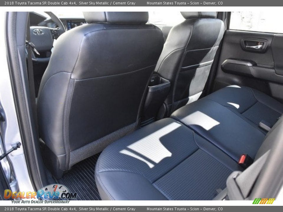 2018 Toyota Tacoma SR Double Cab 4x4 Silver Sky Metallic / Cement Gray Photo #14