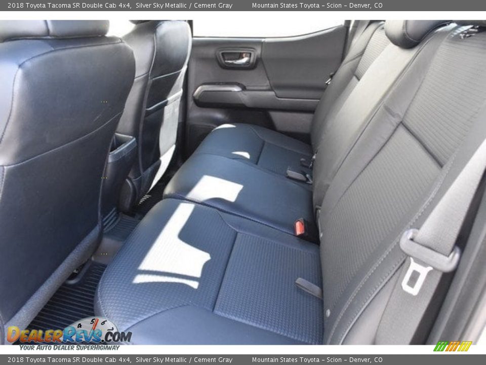 2018 Toyota Tacoma SR Double Cab 4x4 Silver Sky Metallic / Cement Gray Photo #15