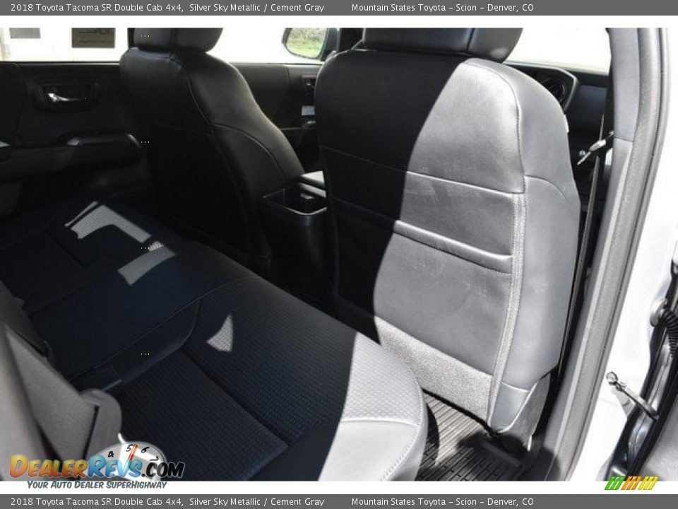 2018 Toyota Tacoma SR Double Cab 4x4 Silver Sky Metallic / Cement Gray Photo #17