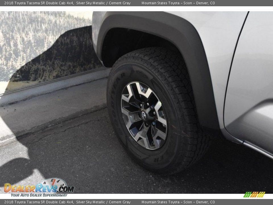2018 Toyota Tacoma SR Double Cab 4x4 Silver Sky Metallic / Cement Gray Photo #32