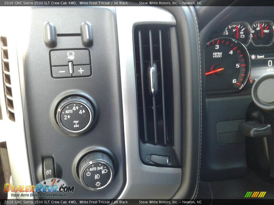 2016 GMC Sierra 1500 SLT Crew Cab 4WD White Frost Tricoat / Jet Black Photo #15