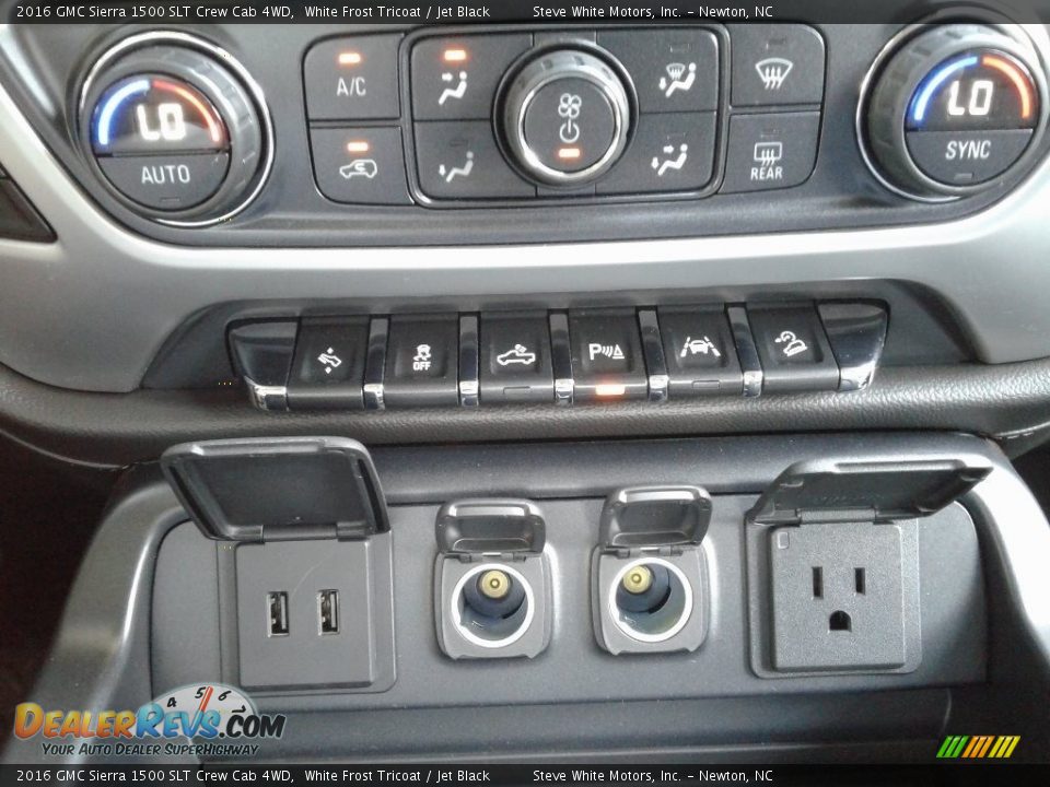 2016 GMC Sierra 1500 SLT Crew Cab 4WD White Frost Tricoat / Jet Black Photo #25
