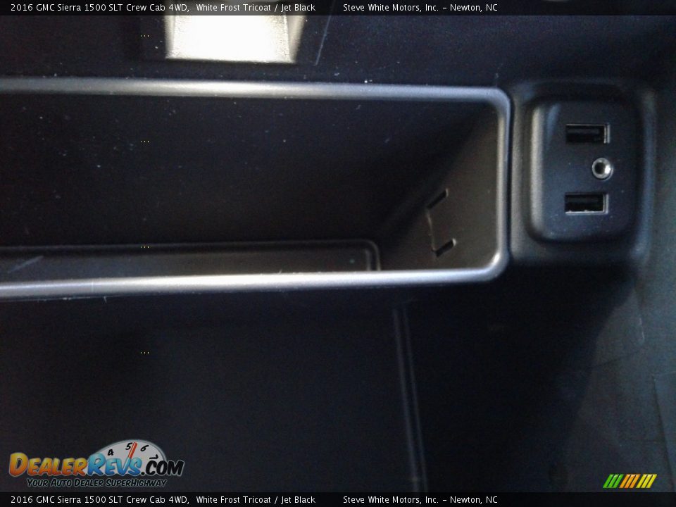 2016 GMC Sierra 1500 SLT Crew Cab 4WD White Frost Tricoat / Jet Black Photo #29